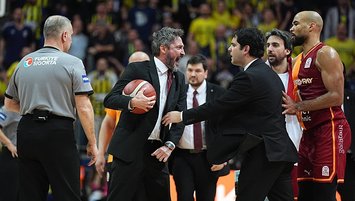 G.Saray'dan F.Bahçe derbisi sonrası istifa çağrısı!