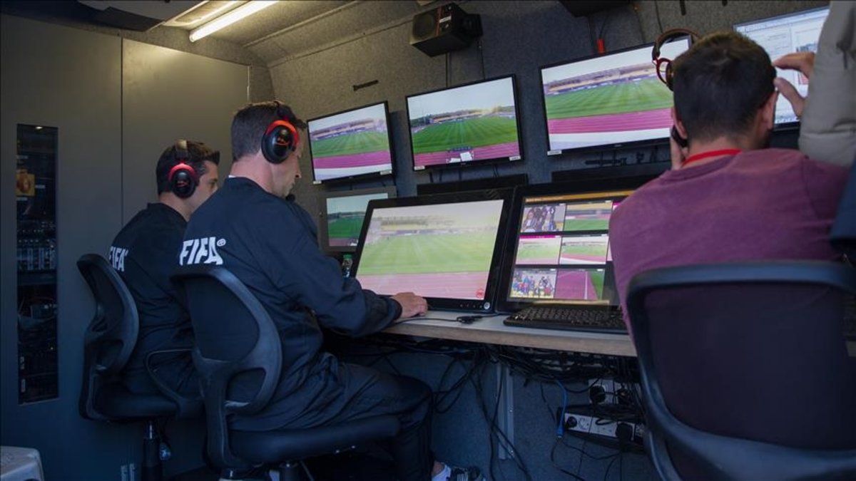 İtalya Serie A'da VAR'a gidilen pozisyonlar stat ekranına yansıtılacak İtalya Serie A'da VAR'a gidilen pozisyonlar stat ekranına yansıtılacak