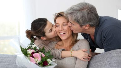 2020 anneler günü hediyesi önerileri! Anneler günü nedir? Anneler günü fotoğrafları...