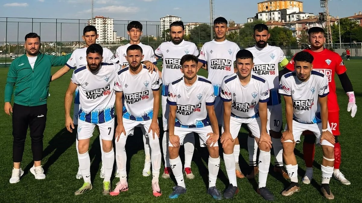 Gaziosmanpaşaspor Aykut Özden ile yollarını ayırdı!