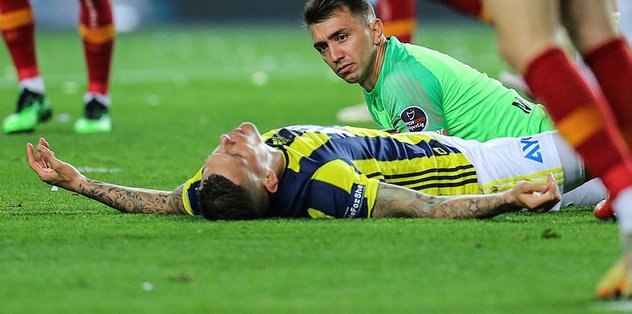 Fenerbahçeli Skrtel'in yardımına Galatasaray'ın doktorları koştu