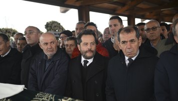 Erden Timur'un acı günü!