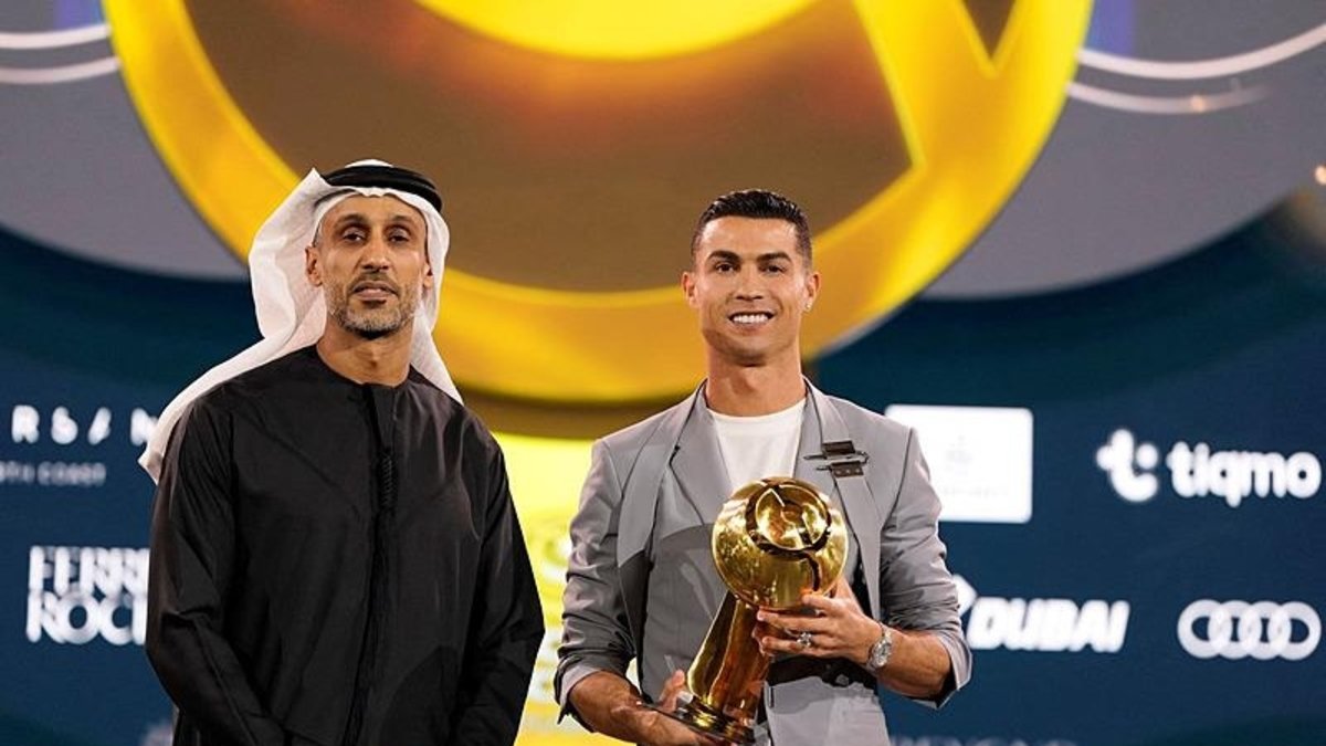 Cristiano Ronaldo'ya 2 ödül birden!