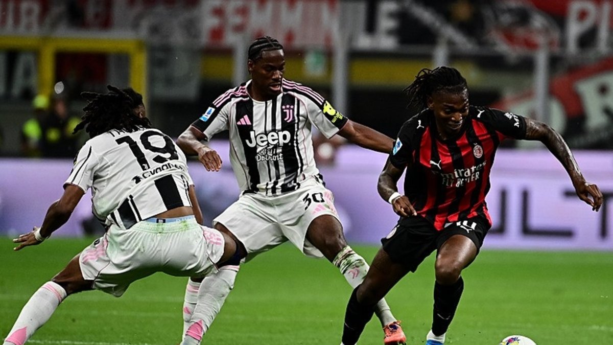 Fenerbahçe ve Galatasaray'a Jonathan David Üzerine Şok Gelişme mi?