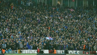 Siyah formaya hücum