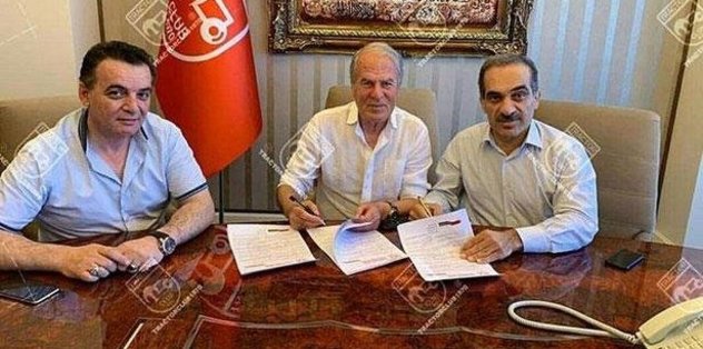Mustafa Denizli Traktör Sazi'yle 5 yıllık sözleşme imzaladı
