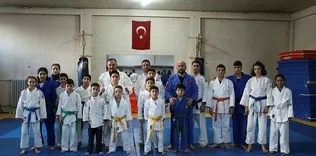 Gençler Judo Şampiyonası devam ediyor
