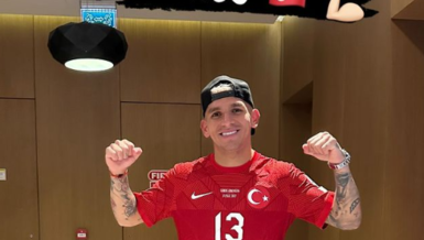 Galatasaraylı Lucas Torreira'dan Milli Takım'a destek!