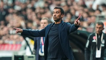 Van Bronckhorst'tan büyük başarı!