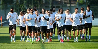 Galatasaray, çalışmalarını sürdürüyor