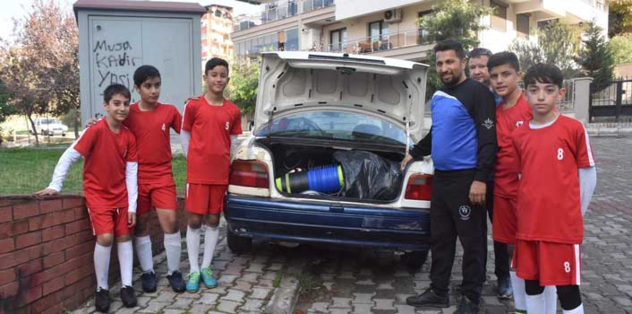 Kulüp binası otomobil!