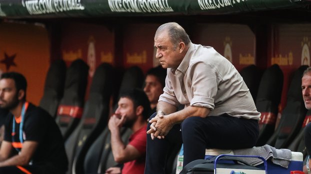 Galatasaray'da Alanyaspor maçı yenilgisi bardağı taşırdı! Neden isyan ediyorlar?