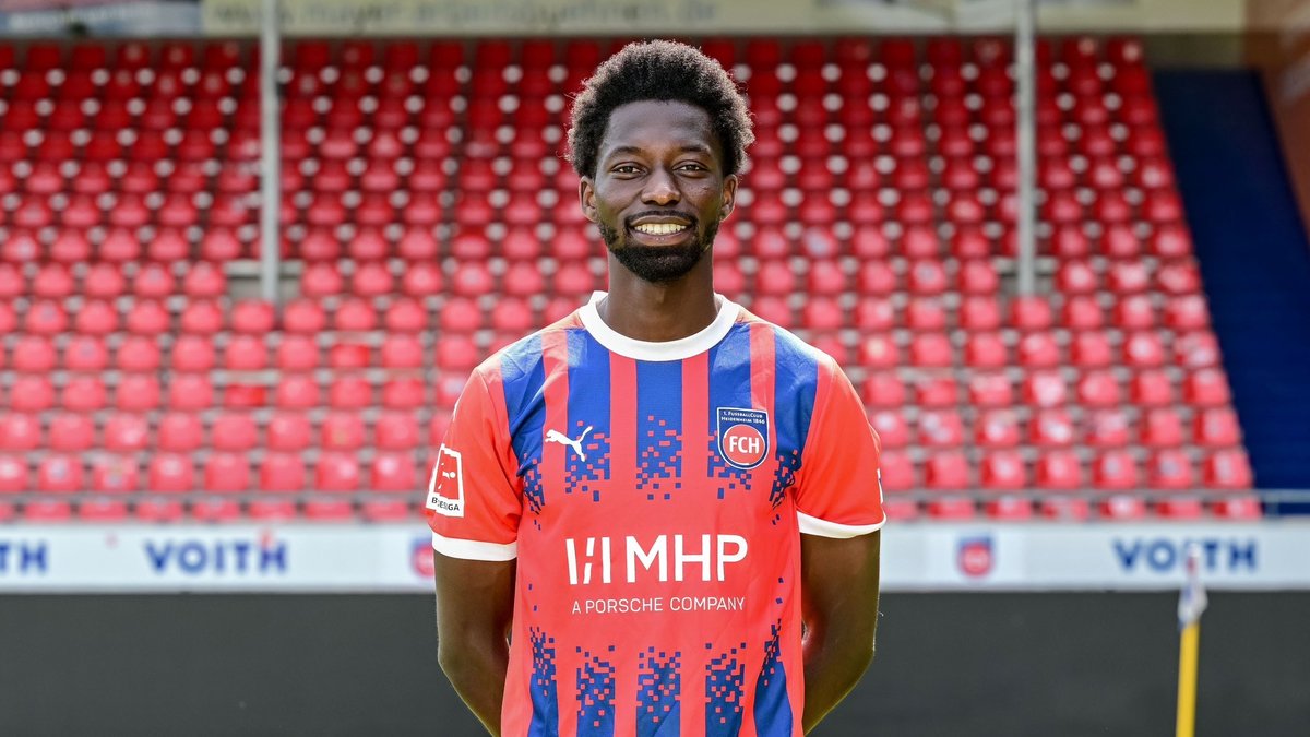 TRANSFER HABERİ | Galatasaray'dan Omar Traore takibi! TRANSFER HABERİ | Galatasaray'dan Omar Traore takibi!