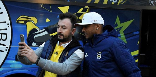 Fenerbahce Kafilesi Giresun A Geldi Son Dakika Fenerbahce Haberleri Fotomac