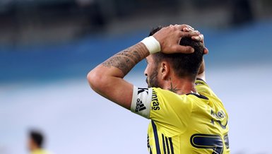 Son dakika FB haberleri | Fenerbahçe'de Gökhan Gönül şoku!