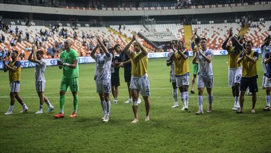 Alkışlar Adana Demir'e