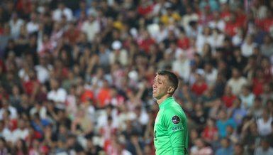 Antalyaspor Galatasaray maçında penaltı kararı! İşte o müdahale
