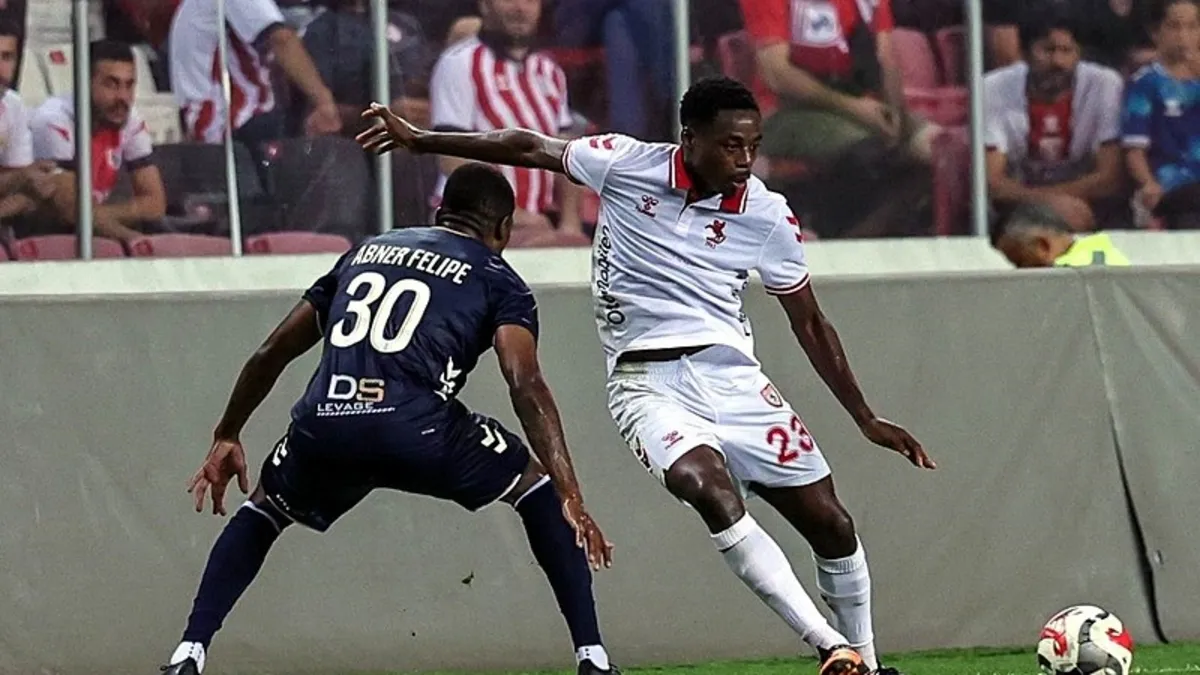 Samsunspor'da yeni transfer Musaba sakatlandı