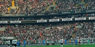 Vodafone Stadı’nda anlamlı 1 dk!