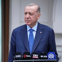 Başkan Erdoğan Eyüpspor ve Göztepe’yi tebrik etti