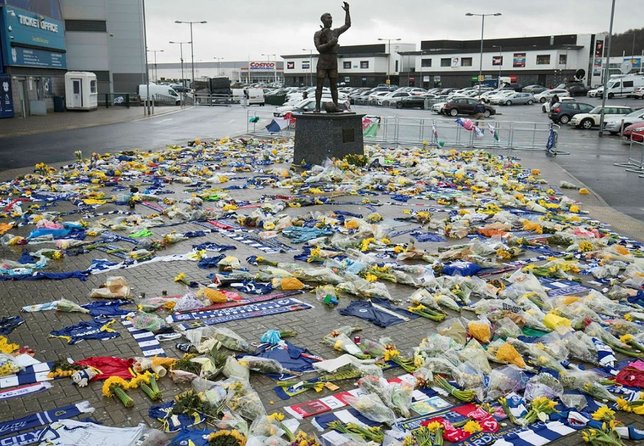 Dünyanın gözü önünde Åok! Sala'yla dalga geçtiler...