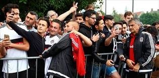 İdmana taraftar istilası