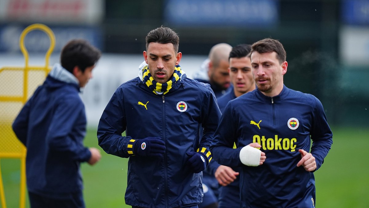 FENERBAHÇE HABERİ | Kerem Aktürkoğlu'na ne dediler? İrfan Can Kahveci ve Mert Hakan Yandaş'tan flaş transfer görüşmesi! FENERBAHÇE HABERİ | Kerem Aktürkoğlu'na ne dediler? İrfan Can Kahveci ve Mert Hakan Yandaş'tan flaş transfer görüşmesi!