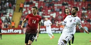Milli maç öncesi kriz: Sen varsan ben yokum!