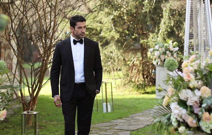 abi-2-bolum-fragmani-yayinda-hancioglu-ailesinde-kartlar-yeniden-dagitiliyor-1768391186629.jpeg A.B.İ. yeni bölüm fragmanı yayınlandı!