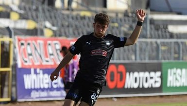 Başakşehir genç yıldızı takıma kattı