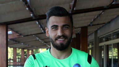 Adana Demirspor Vedat Karakuş'la 3 yıllık yeni sözleşme imzaladı