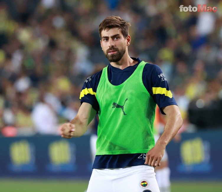 TRANSFER HABERLERİ: Fenerbahçe sil baştan! İsmail Kartal raporunu verdi...