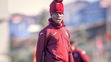 Oulai göz dolduruyor