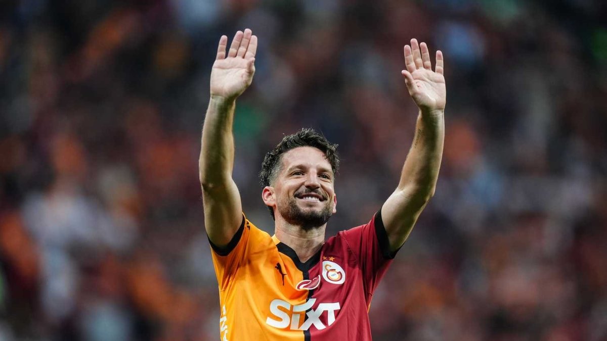 Dries Mertens ve ailesi yeniden İstanbul'da!