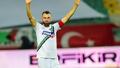 Son dakika spor haberi: Denizlispor'da Mustafa Yumlu da takımdan ayrıldı!