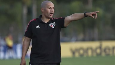 Alex de Souza Sao Paulo U20 Takımı'nın teknik direktörlüğünden ayrıldı