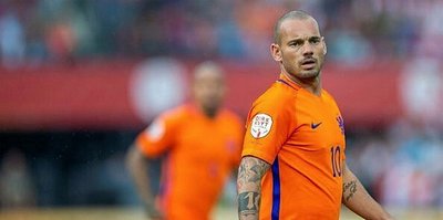 Wesley Sneijder trafik kazası geçirdi!