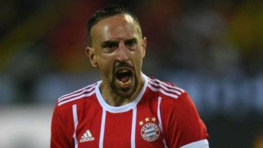 Ribery BeIN SPORTS yorumcusunu dövdü