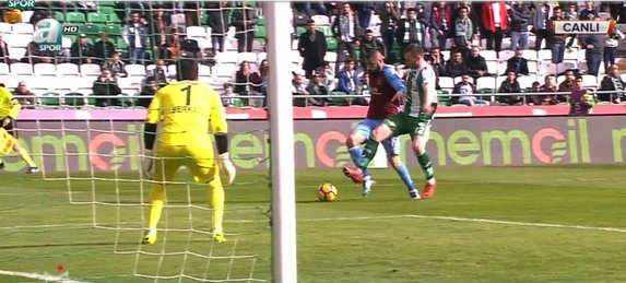 Erman Toroğlu: "Penaltıyı Metin Şentürk bile gördü hakem göremedi"