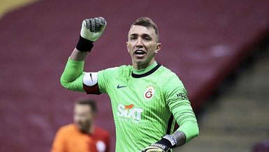 Son dakika spor haberleri: Galatasaray - Sivasspor maçında Muslera'ya uyarı geldi! İşte o pozisyon...