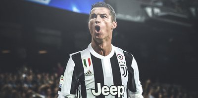 Juventus sign Cristiano Ronaldo