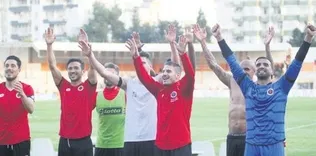 Gençler zirveye uydu