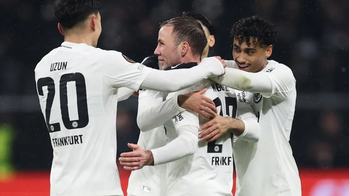 Eintracht Frankfurt 4-1 Ajax (Maç sonucu ÖZET)