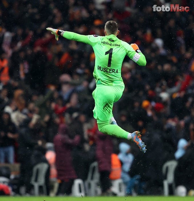 GALATASARAY TRANSFER HABERLERİ - Muslera'ya Gremio kancası!