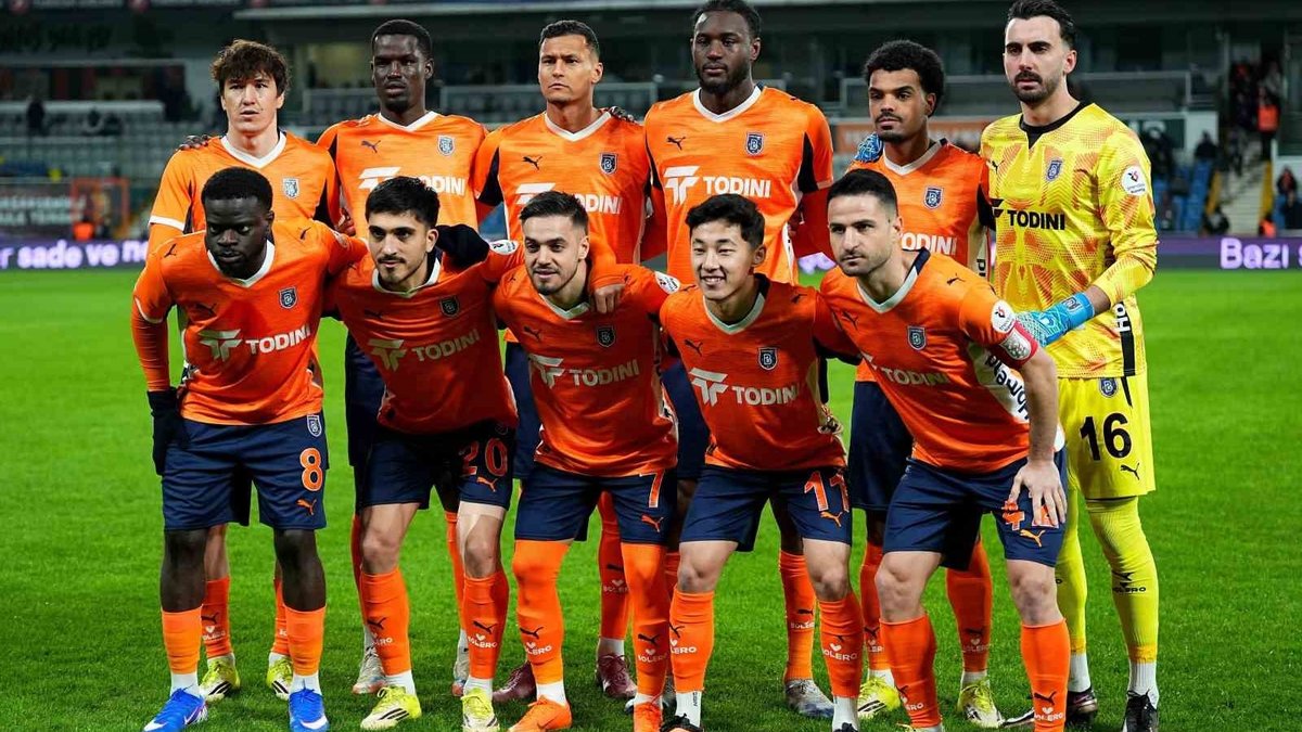 RAMS Başakşehir son dakikalarda bulduğu golle hedefini sürdürdü!
