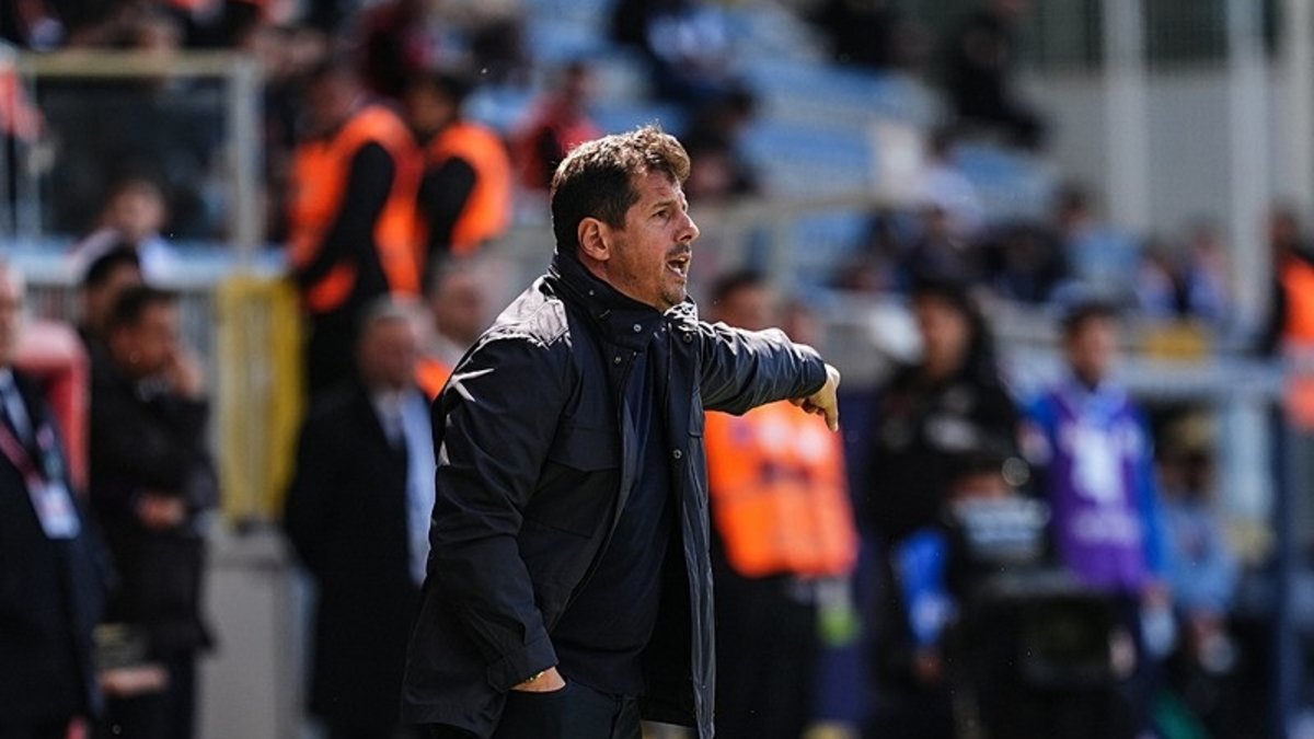 Emre Belözoğlu'dan İrfan Can Kahveci sözleri!