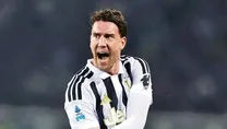 Barça masadan kalktı
