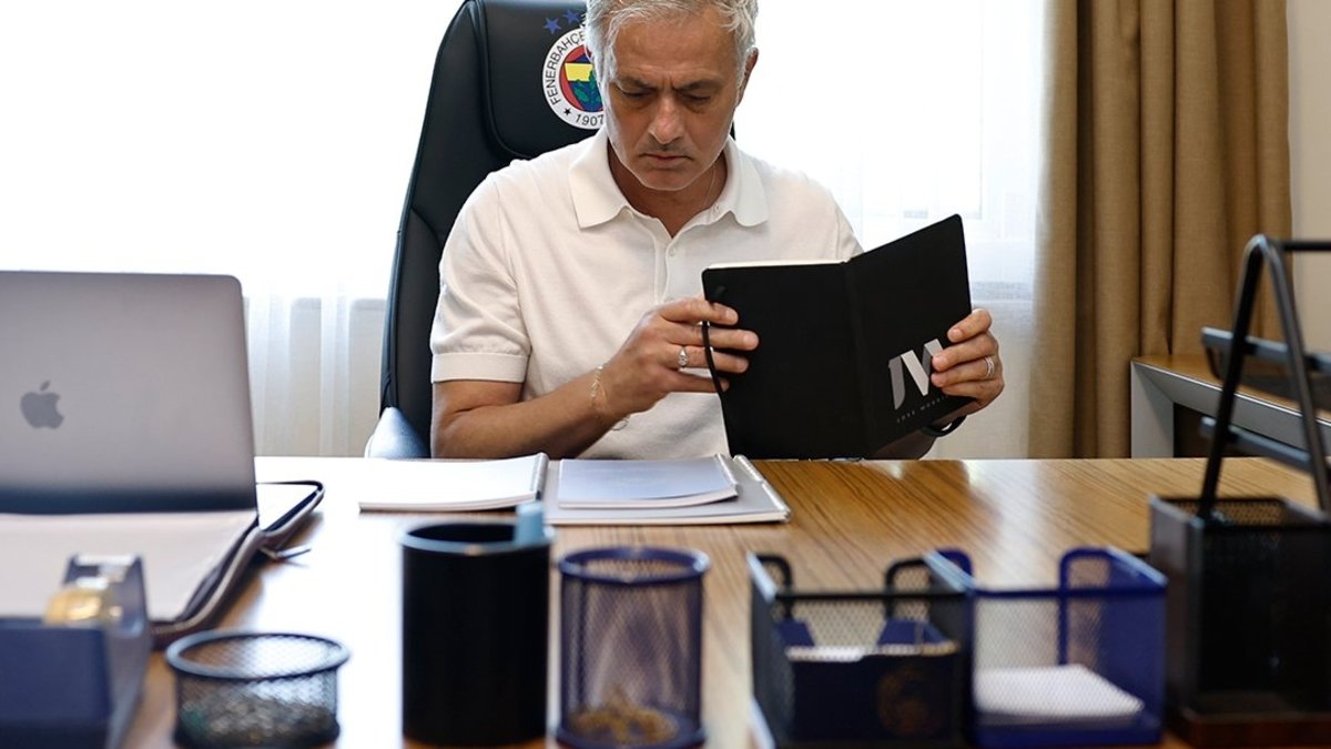 FENERBAHÇE HABERLERİ: İspanyol basını transferi duyurdu! Jose Mourinho özellikle istedi FENERBAHÇE HABERLERİ: İspanyol basını transferi duyurdu! Jose Mourinho özellikle istedi