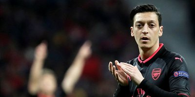 Adana Demirspor'dan Mesut Özil'e destek
