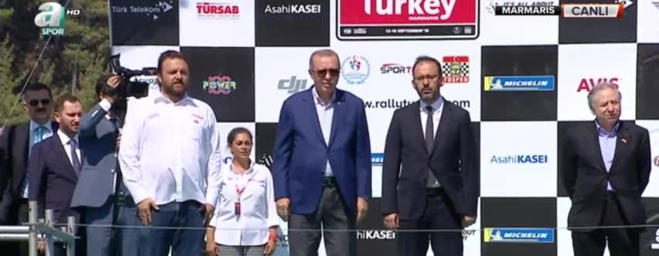 Dünya Ralli Şampiyonası'nda dereceye giren sporculara ödüllerini Başkan Erdoğan verdi